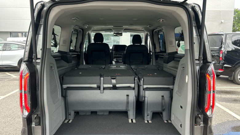 Ford Tourneo Custom 340 L1 Electric Rwd 160kW 65kWh H1 Titanium X 8 seater Auto